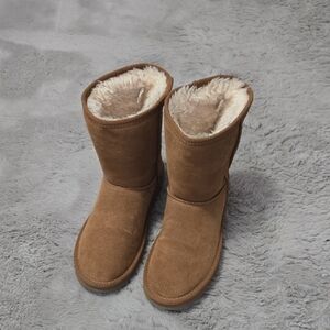 Faux suede tan fur winter boots women's size 8